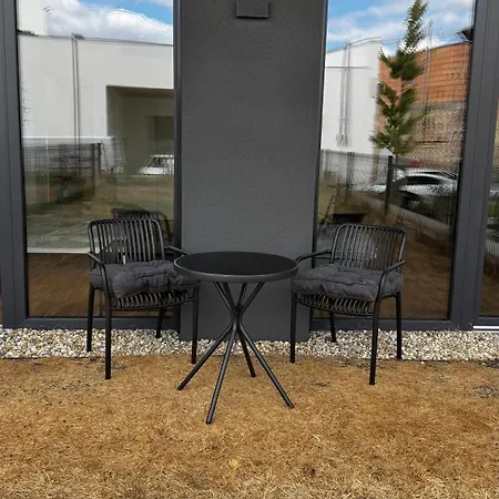 V Komplexu Meridiem Apartment Komarov