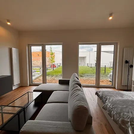 V Komplexu Meridiem Apartment Komarov